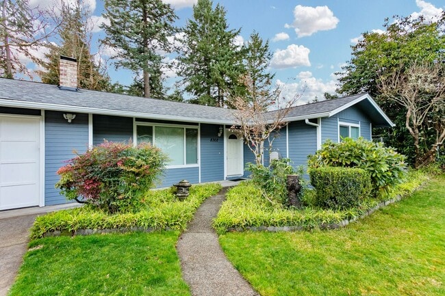 Building Photo - Charming Lakewood Rambler 3bd 1.5 bath