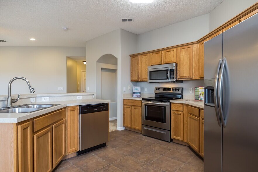 Building Photo - 2307 Cerberus Dr
