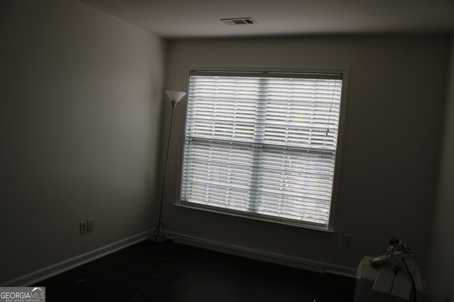 Building Photo - 2756 Deerwood Ln