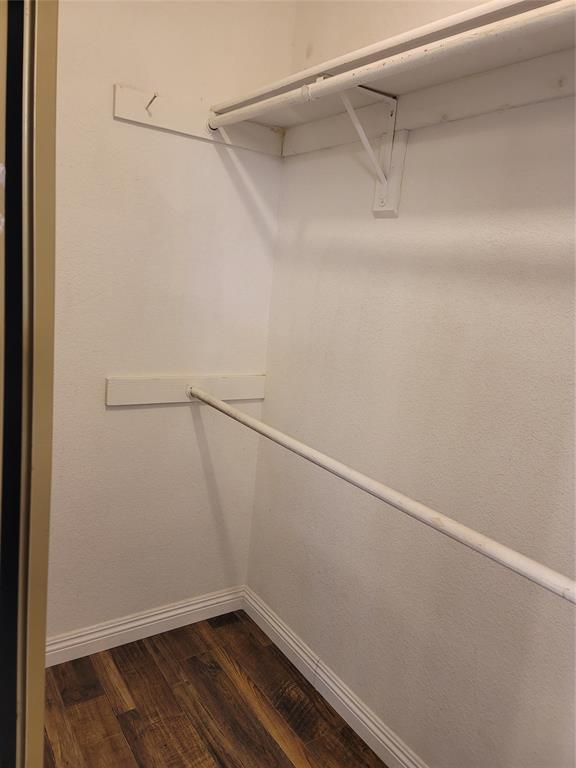 Building Photo - 613 Hanover Dr
