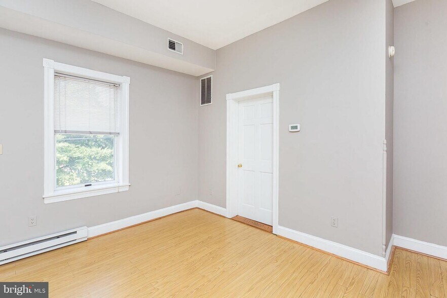 Building Photo - 1100 William Street