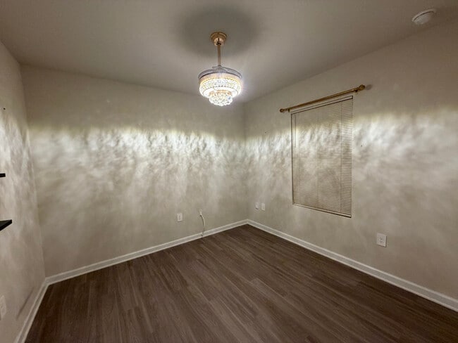 Building Photo - 327 Raspberry Rd