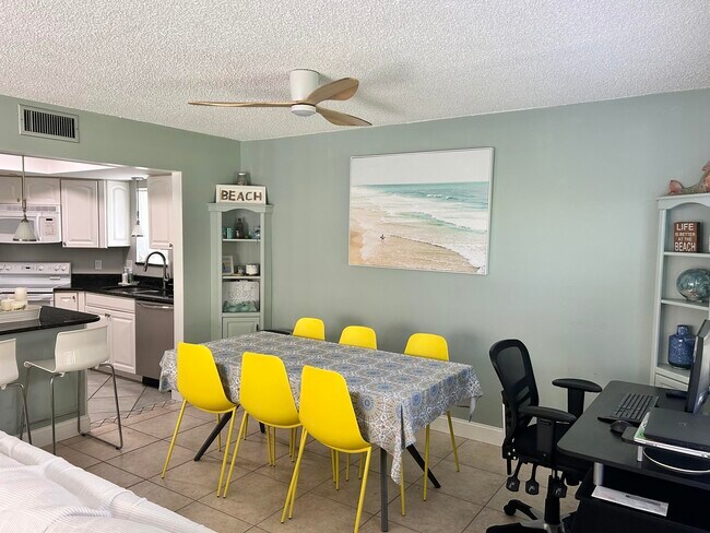 Building Photo - 274 Seabreeze Cir