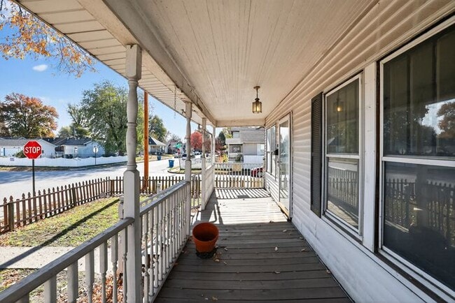 Building Photo - 3001 Myrtle Ave