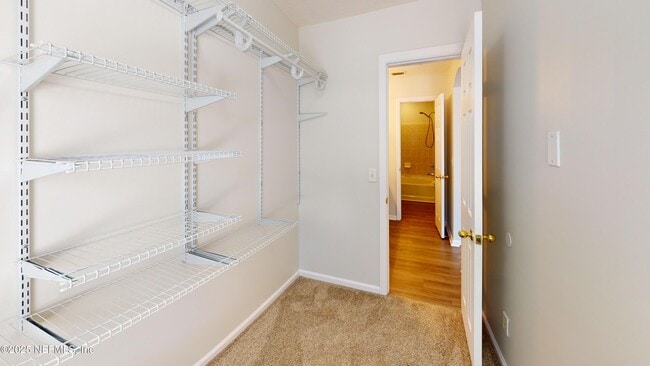 Building Photo - 448 Sherwood Oaks Dr