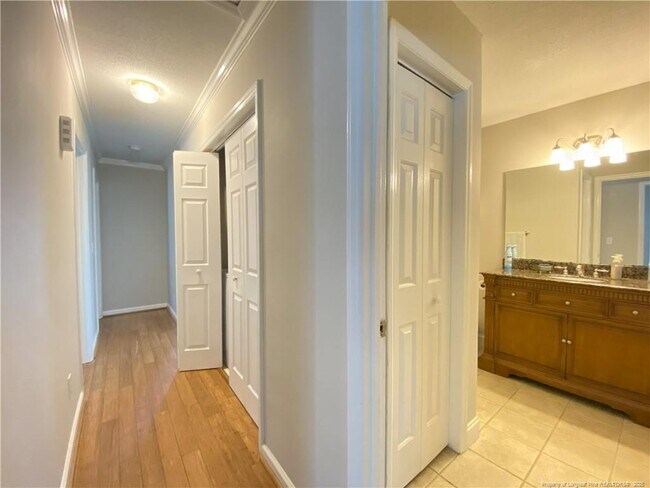 Building Photo - 92 Hunters Ridge