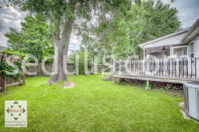 Building Photo - 6634 Bent Creek Dr