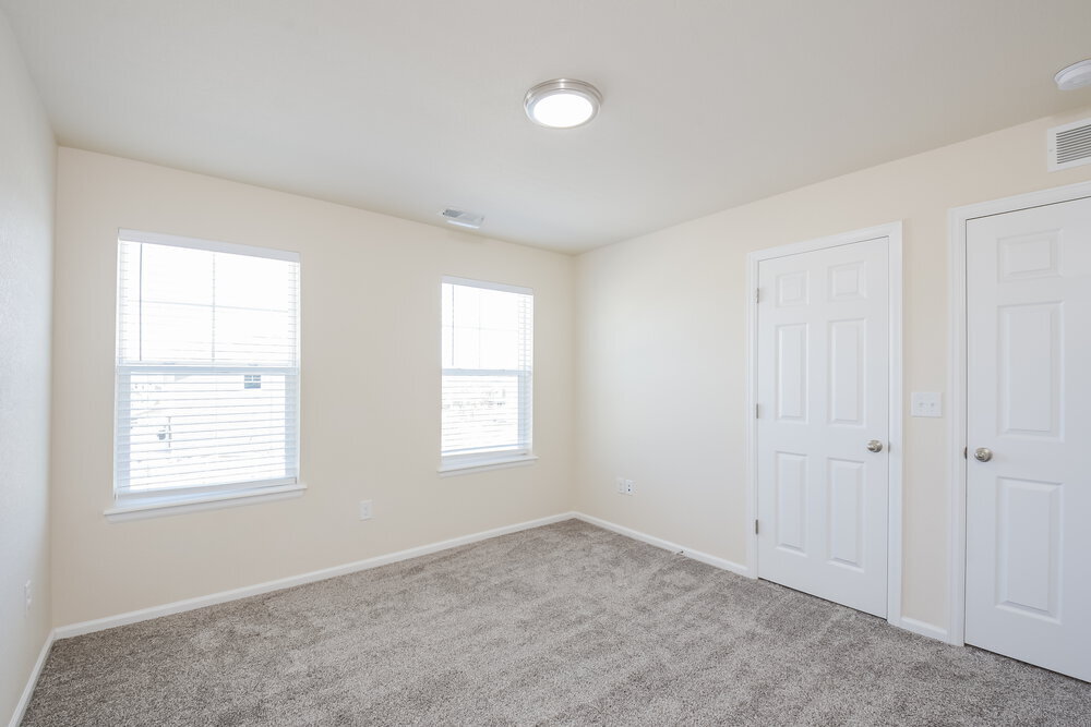 Building Photo - 1918 Cade Ave