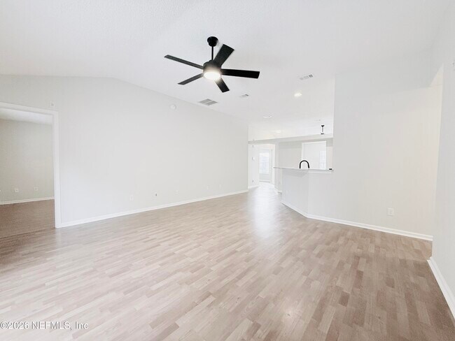 Building Photo - 8713 Star Leaf Rd N