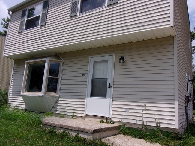 Primary Photo - 943 Annapolis Ave