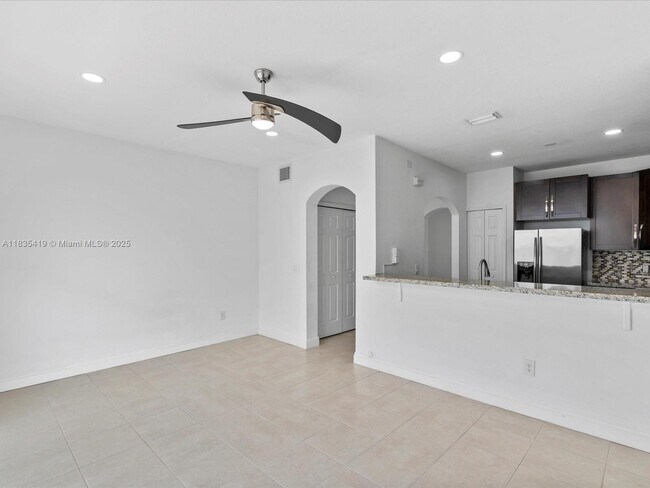 Building Photo - 15568 SW 39th St