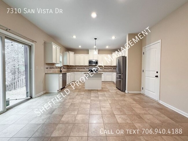 Building Photo - 7310 San Vista Dr