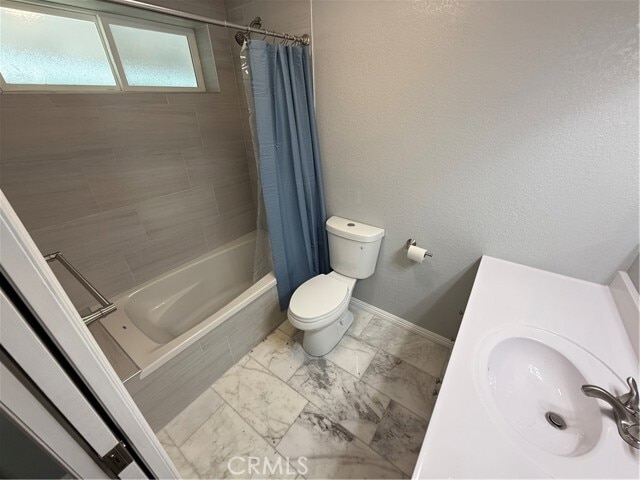 Building Photo - 973 Saltcoats Dr