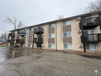 Building Photo - Country Club view