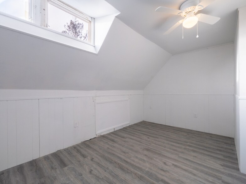 Building Photo - 729 S 7th St