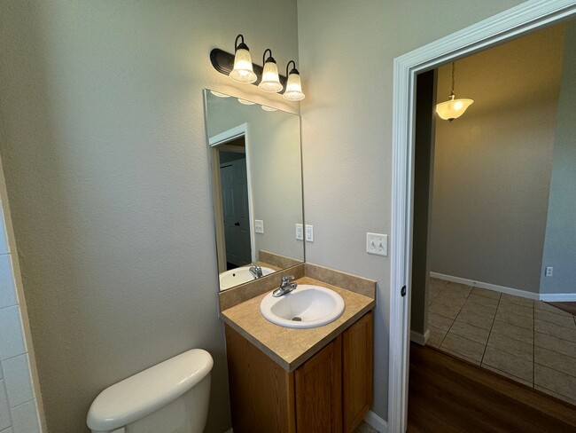 Building Photo - Beautiful 3 bedroom home in Port Orange