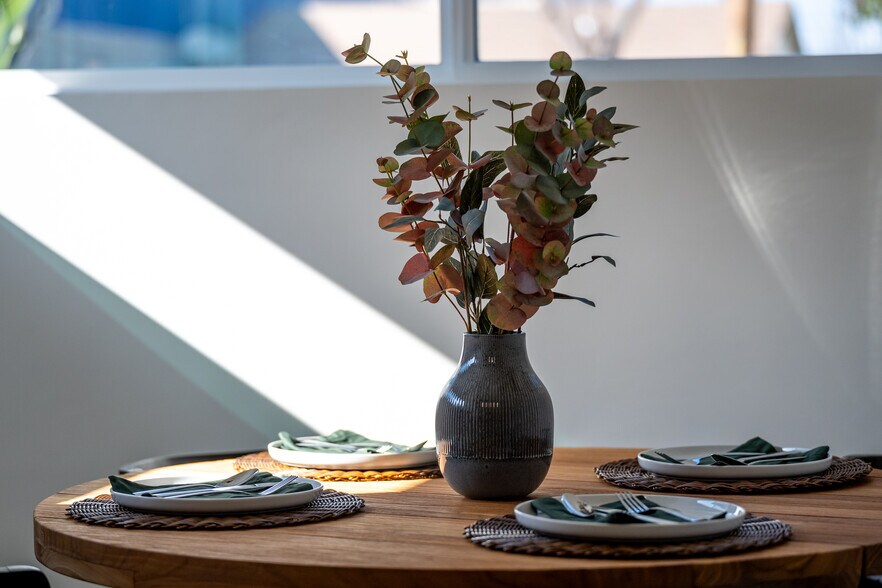 Building Photo - 4746 W 159th St