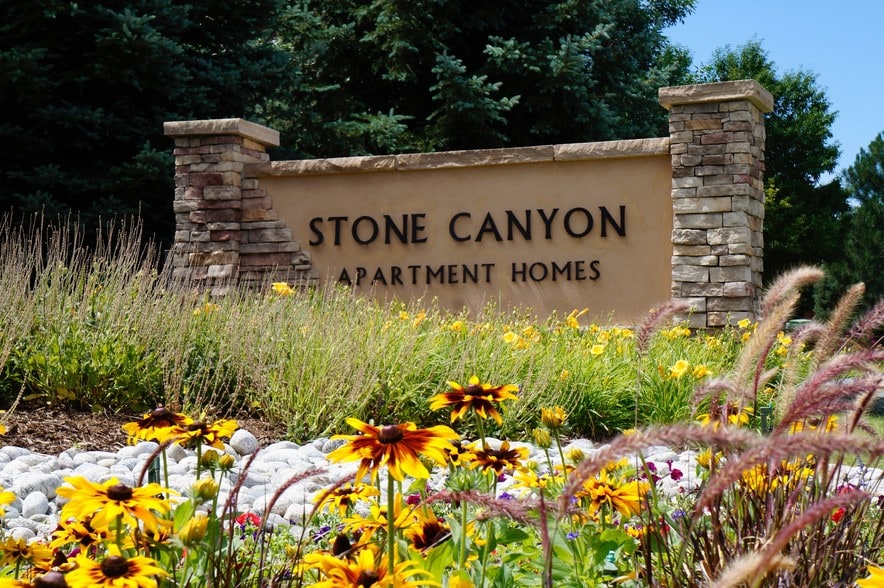 Primary Photo - Stone Canyon Apartments