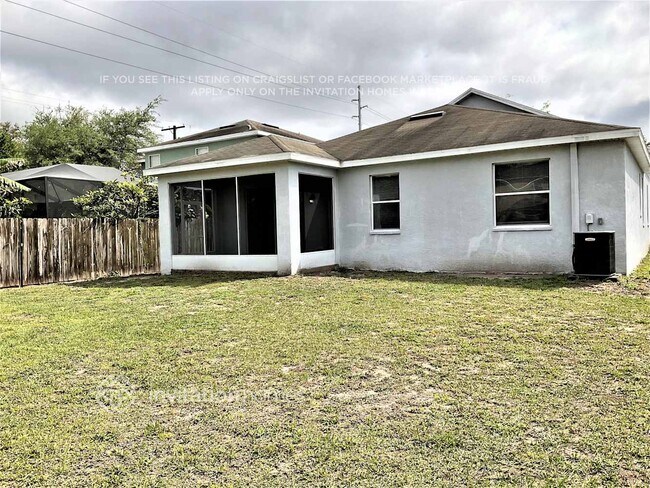 Building Photo - 11238 Madison Park Dr