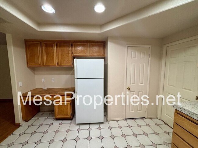 Building Photo - 5009 Trojan Ct