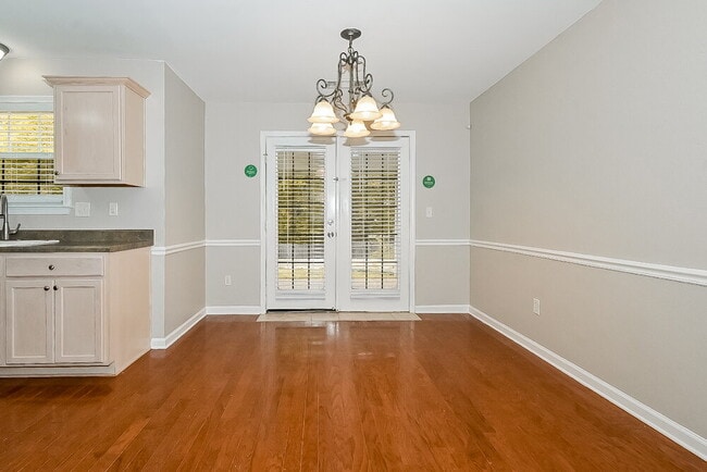 Building Photo - 4101 Sidlehill Dr