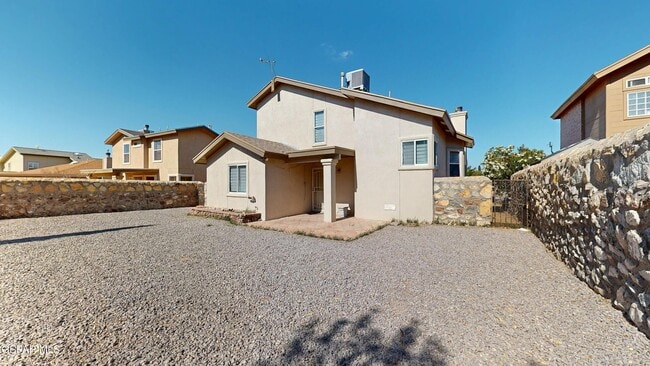 Building Photo - 7580 Plaza Taurina Dr