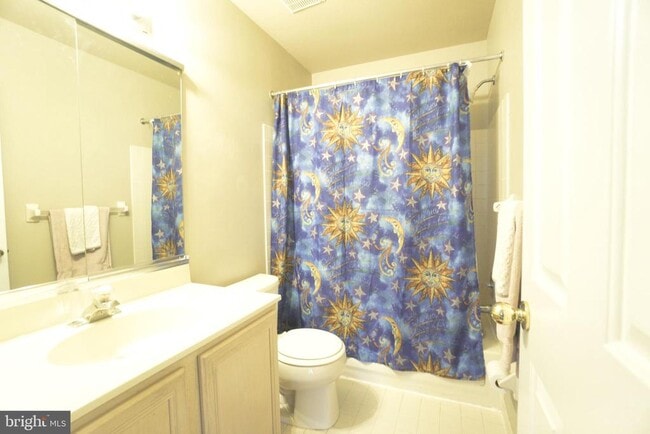 Building Photo - 2041 Greenes Way Cir