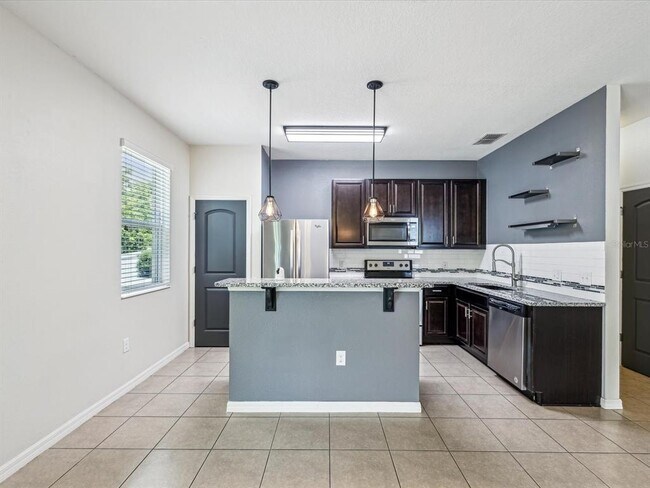 Building Photo - 11525 Southern Creek Dr