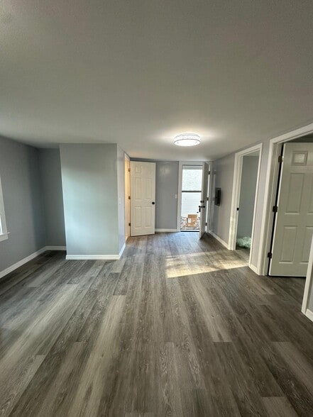 Building Photo - 1956 W 25th St