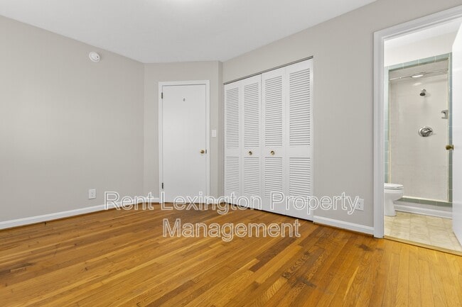 Building Photo - 304 Harvard Dr