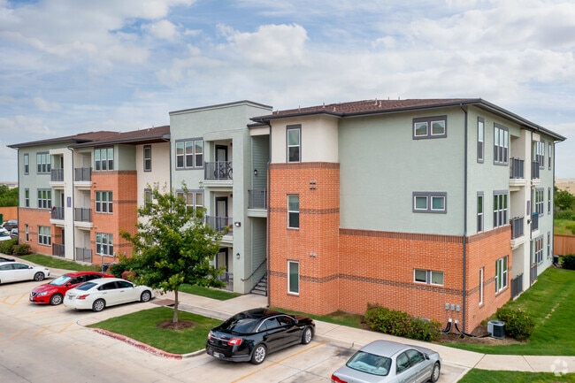 Building Photo - Sienna Pointe