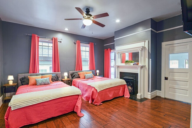 Building Photo - 1402 17th St S