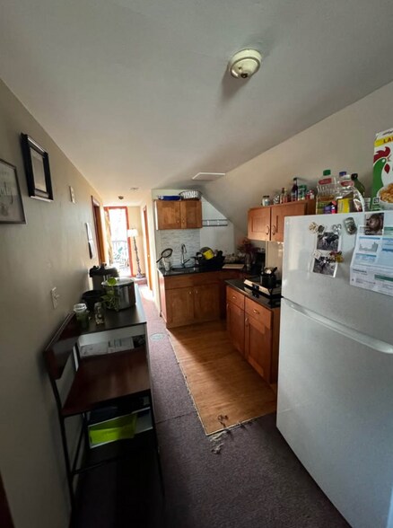 Primary Photo - 139 Lowell St