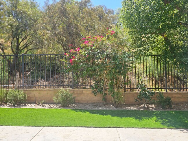 Building Photo - 2862 Echo Springs Dr
