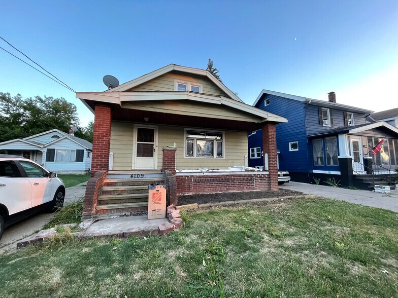Front of House - 4109 Oak Park Ave