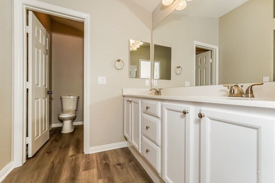 Building Photo - 6465 N Butterfly Sky St