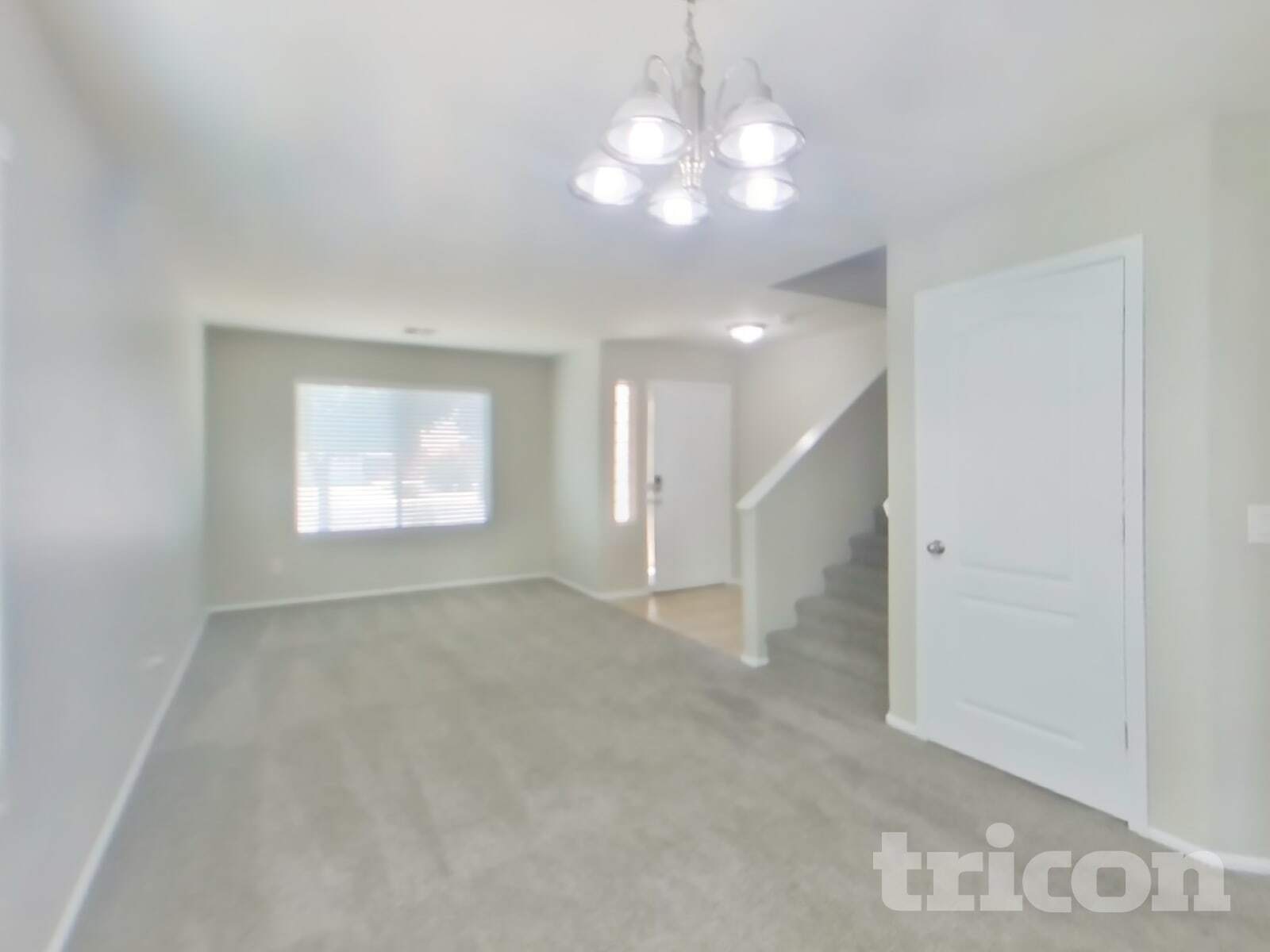 Building Photo - 930 W Mesquite Tree Ln