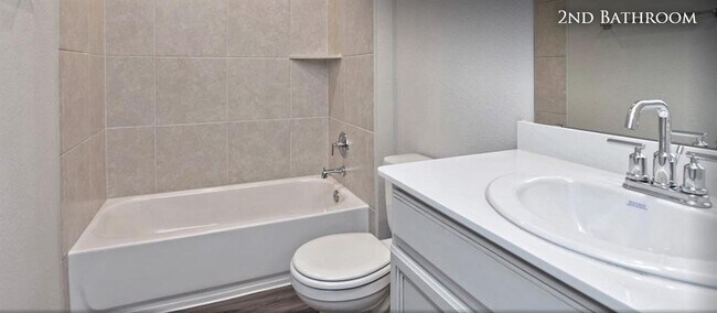 Building Photo - 533 Gabrielle Anne Dr