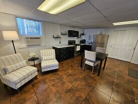 Building Photo - 3150 Clifton Church Rd SE