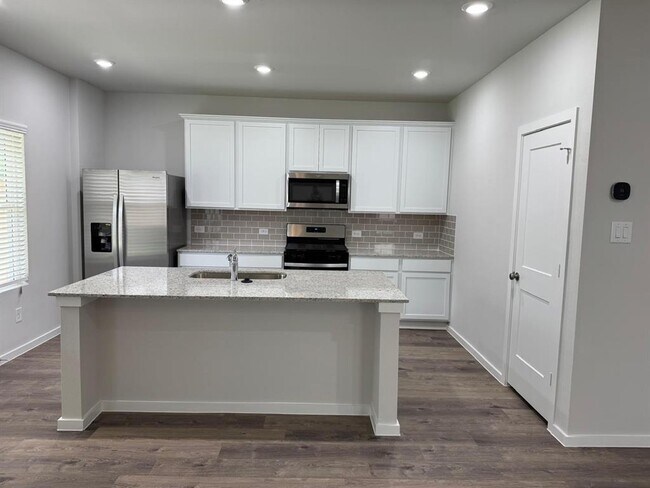 Building Photo - 7858 Alset Dr