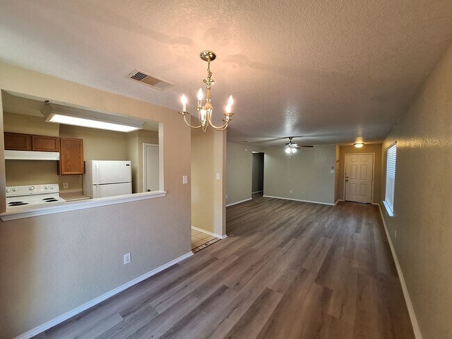 Building Photo - Bridgewood Corner Lot