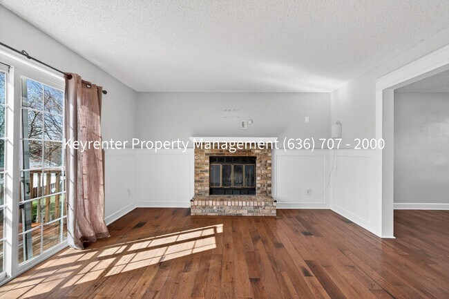 Building Photo - Spacious 4BR Home with Finished Basement in St. Peters