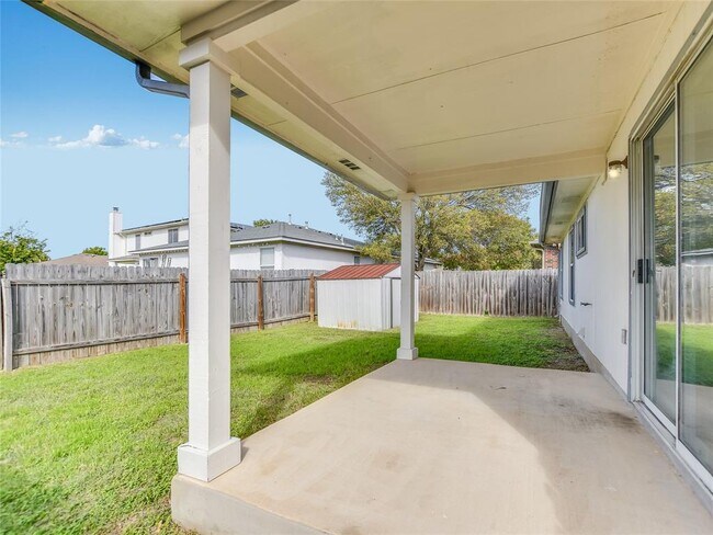 Building Photo - 17132 Dashwood Creek Dr