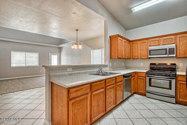 Building Photo - 12760 Tierra Alexis Dr