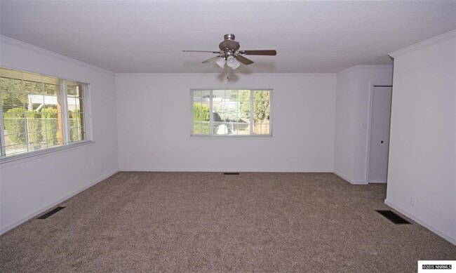 Building Photo - COUNTRY LIVING JUST OUTSIDE OF RENO!