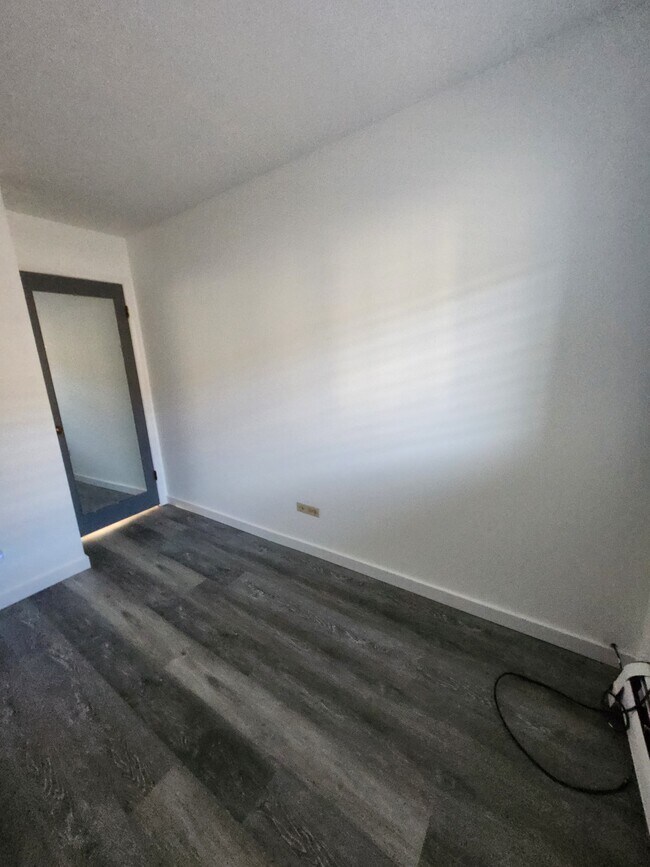 2nd Bed room mirror - 134 E Bailey Rd