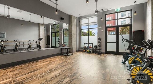 Building Photo - 145 New Bern St