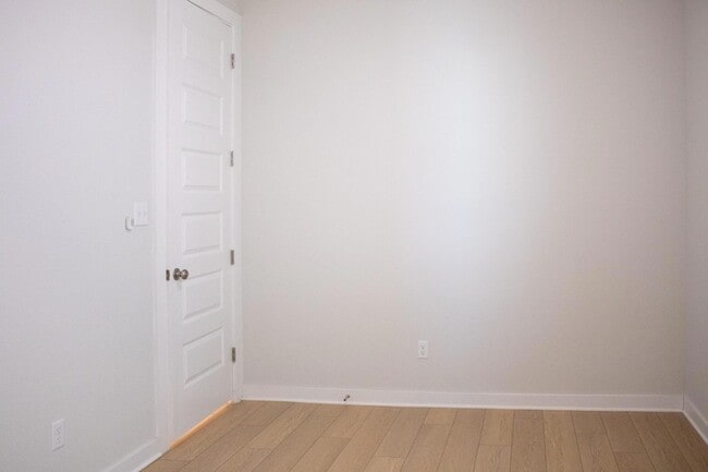 Building Photo - 123 Table Top Bnd