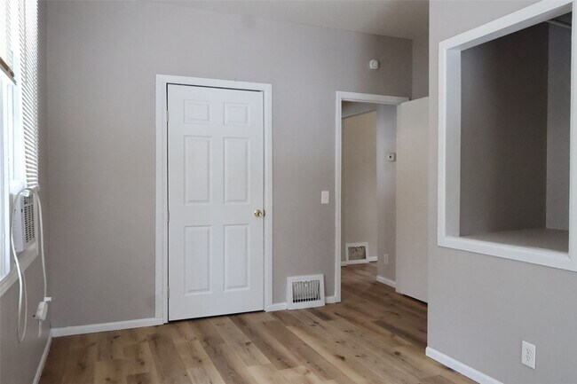 Building Photo - 2126 Lexa Dr