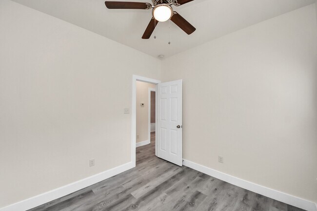 Building Photo - 6827 Mcwilliams Dr